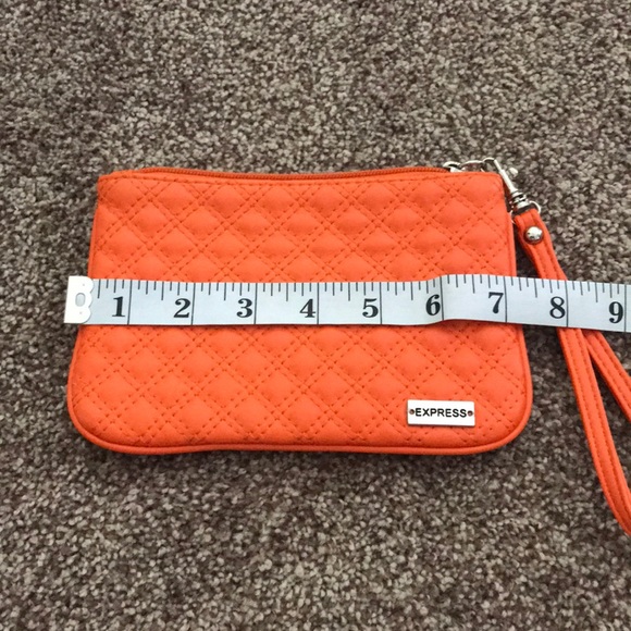 Express wristlets - Picture 3 of 4